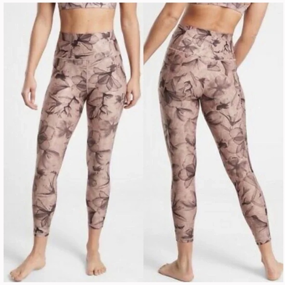 Athleta Stash Pocket Leggings in Inner Beauty Hearth Rose
